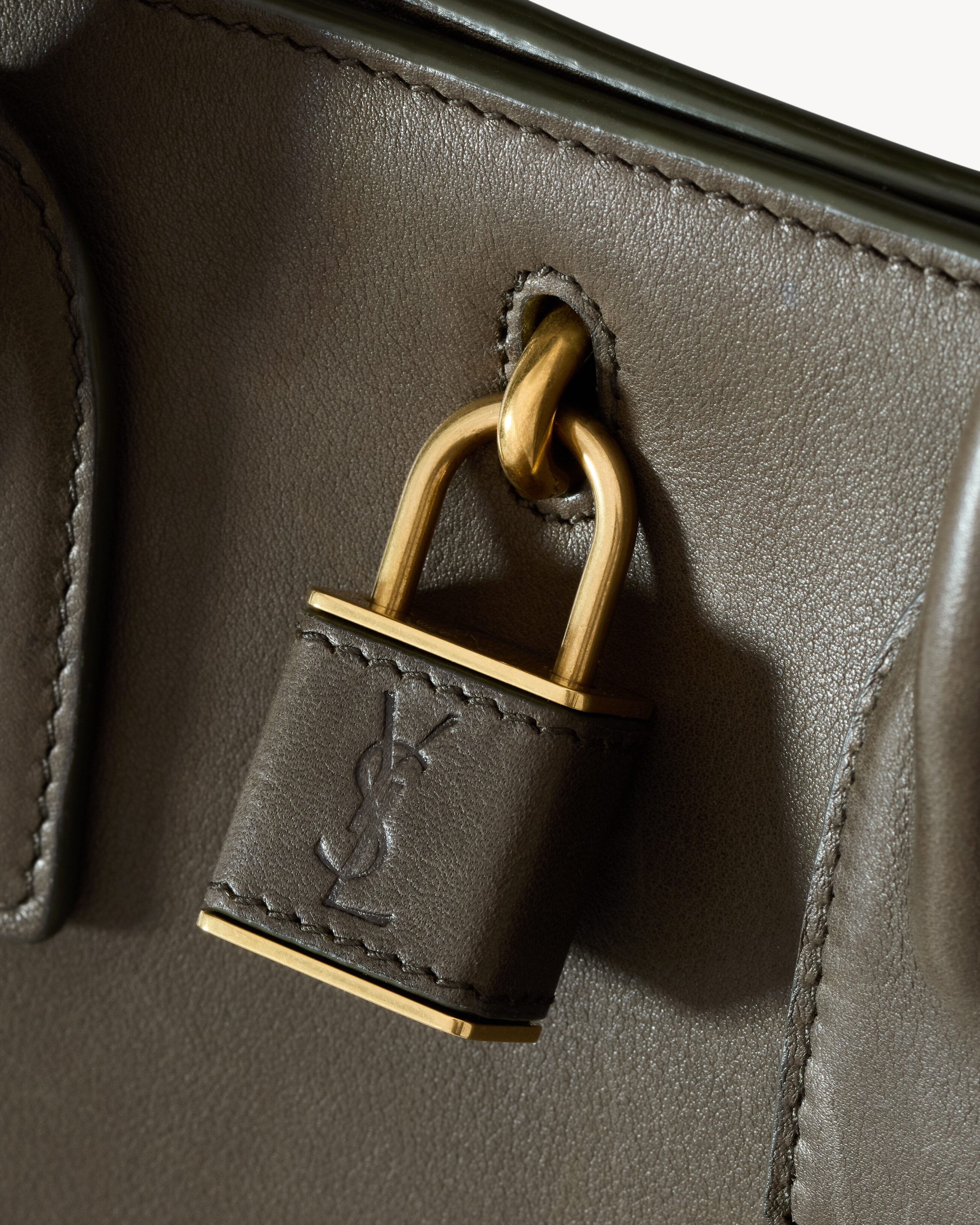 SAC DE JOUR in leather – SMALL