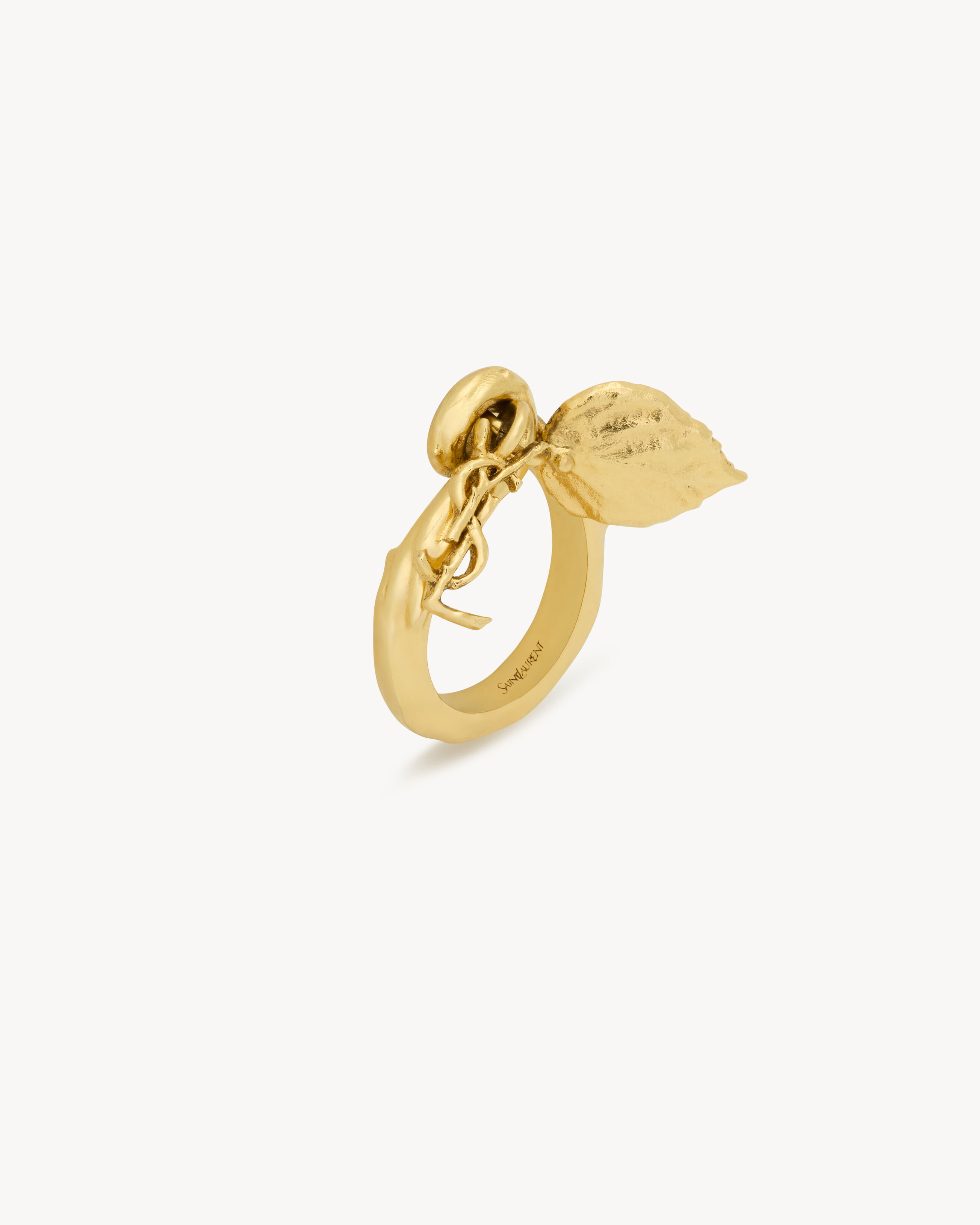 CASSANDRE leaf charm ring in metal