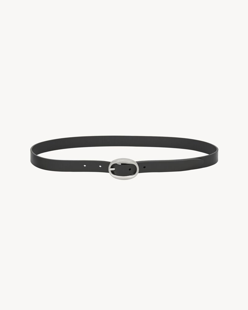 Ceinture à boucle ovale en cuir lisse