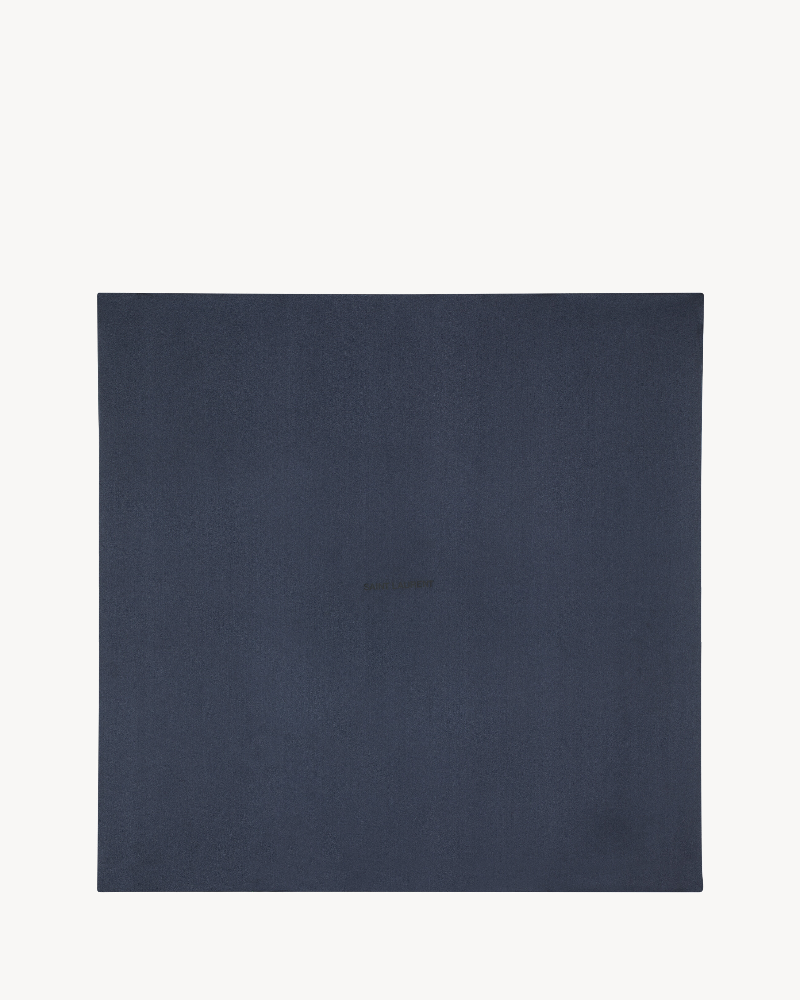 새틴 소재 스퀘어 필로우 케이스