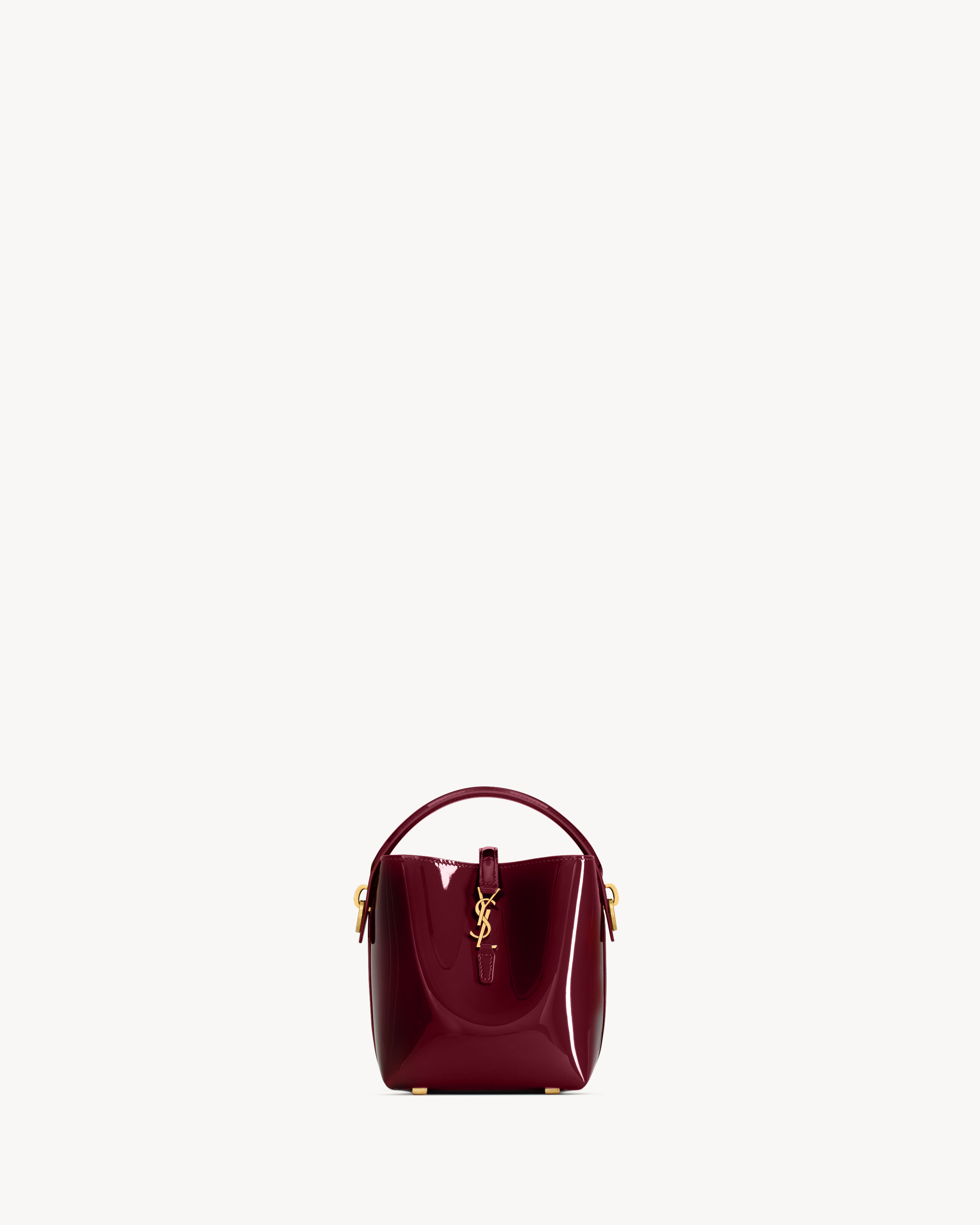 LE 37 mini en cuir verni