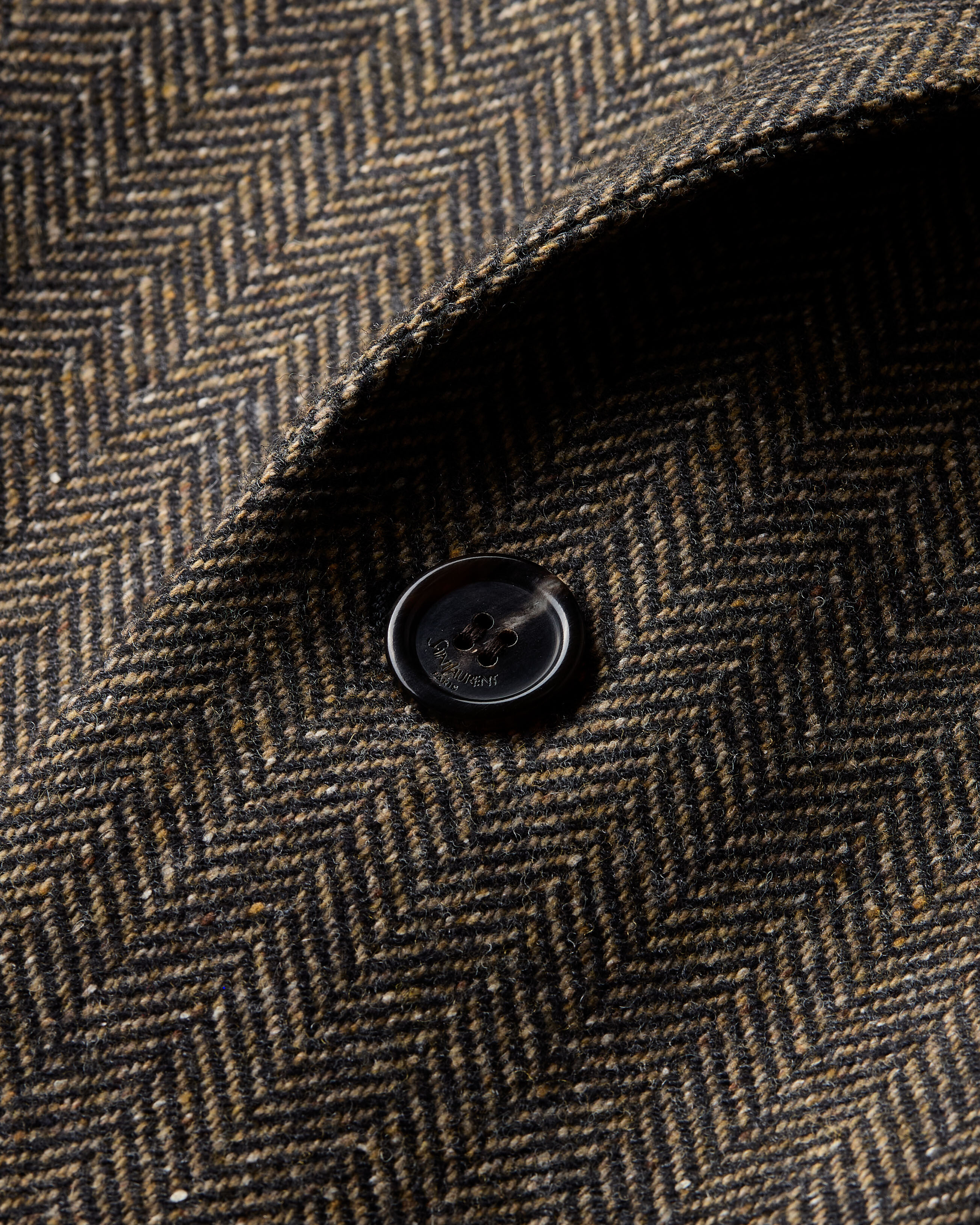 single-breasted jacket in herringbone wool