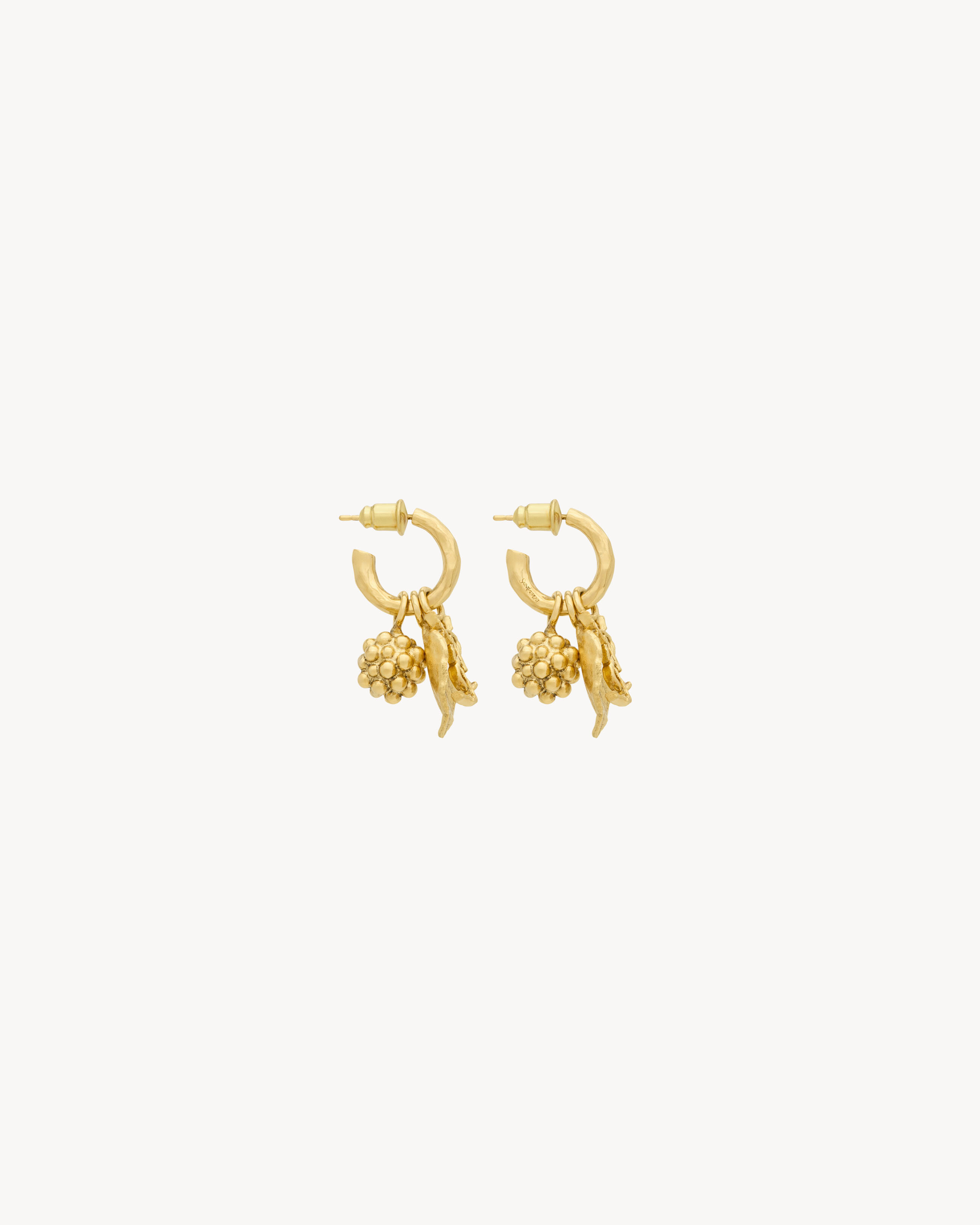 CASSANDRE berry charm hoop earrings in metal