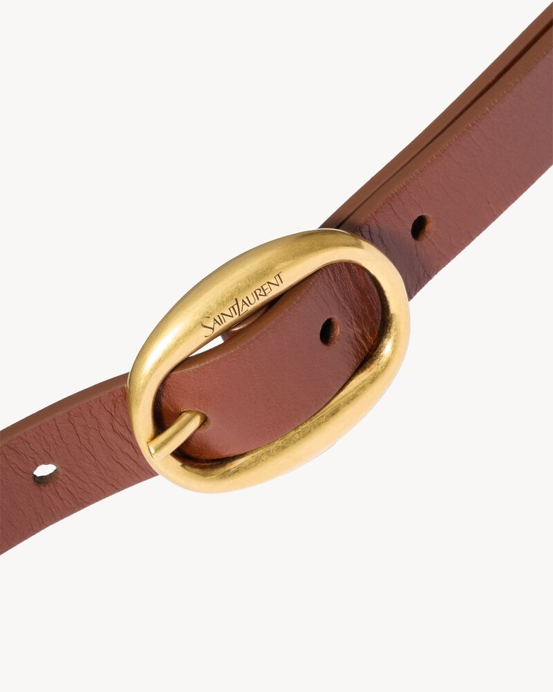 Ceinture à boucle ovale en cuir lisse