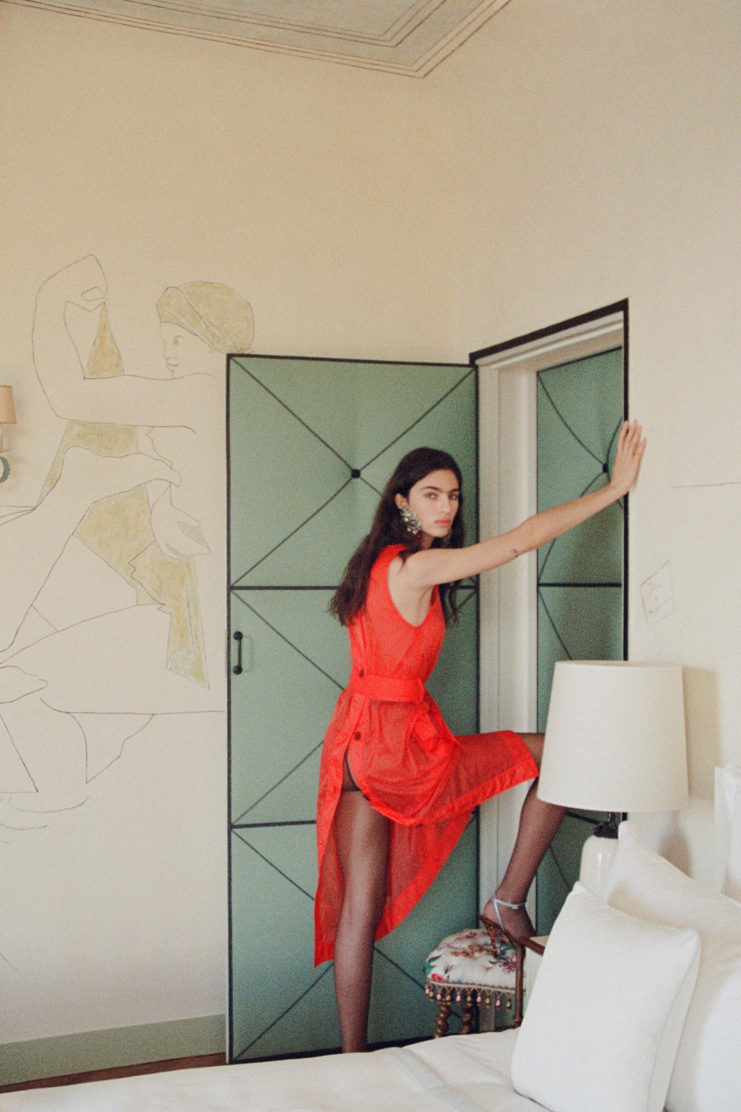 SUMMER MOOD PT1 > Single 6 RED DRESS
