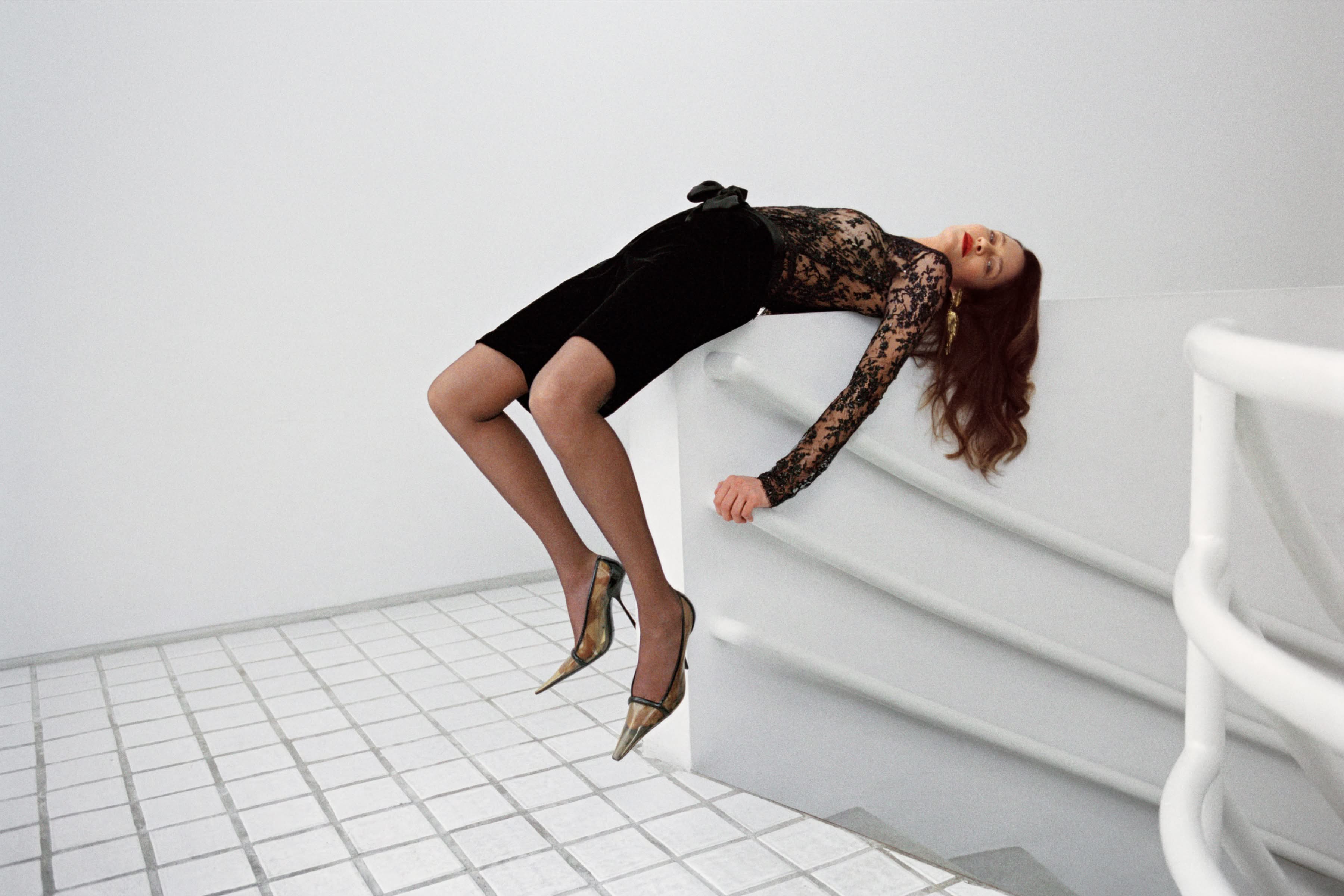 Women FALL26 Campaign > Single 2 SLINGBACKS