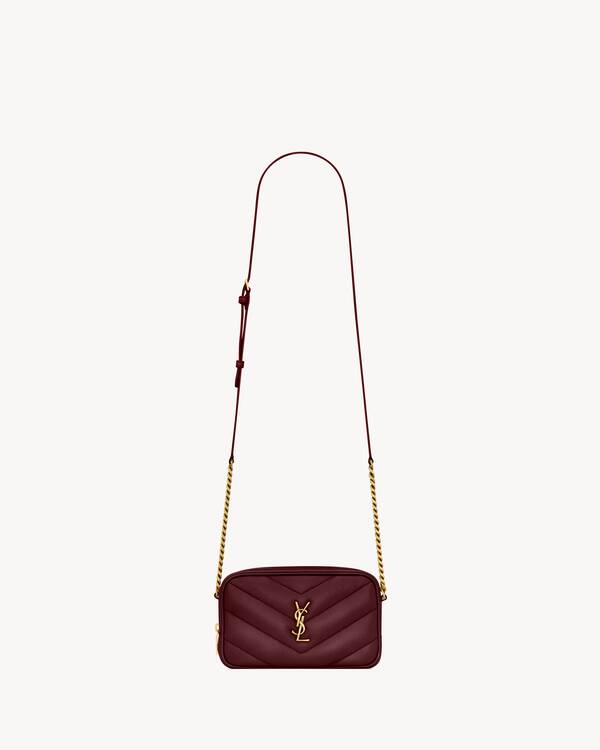 YvesSAINTLAURENTミニバッグ LOULOU mini camera bag in lambskin in Bordeaux | Saint Laurent