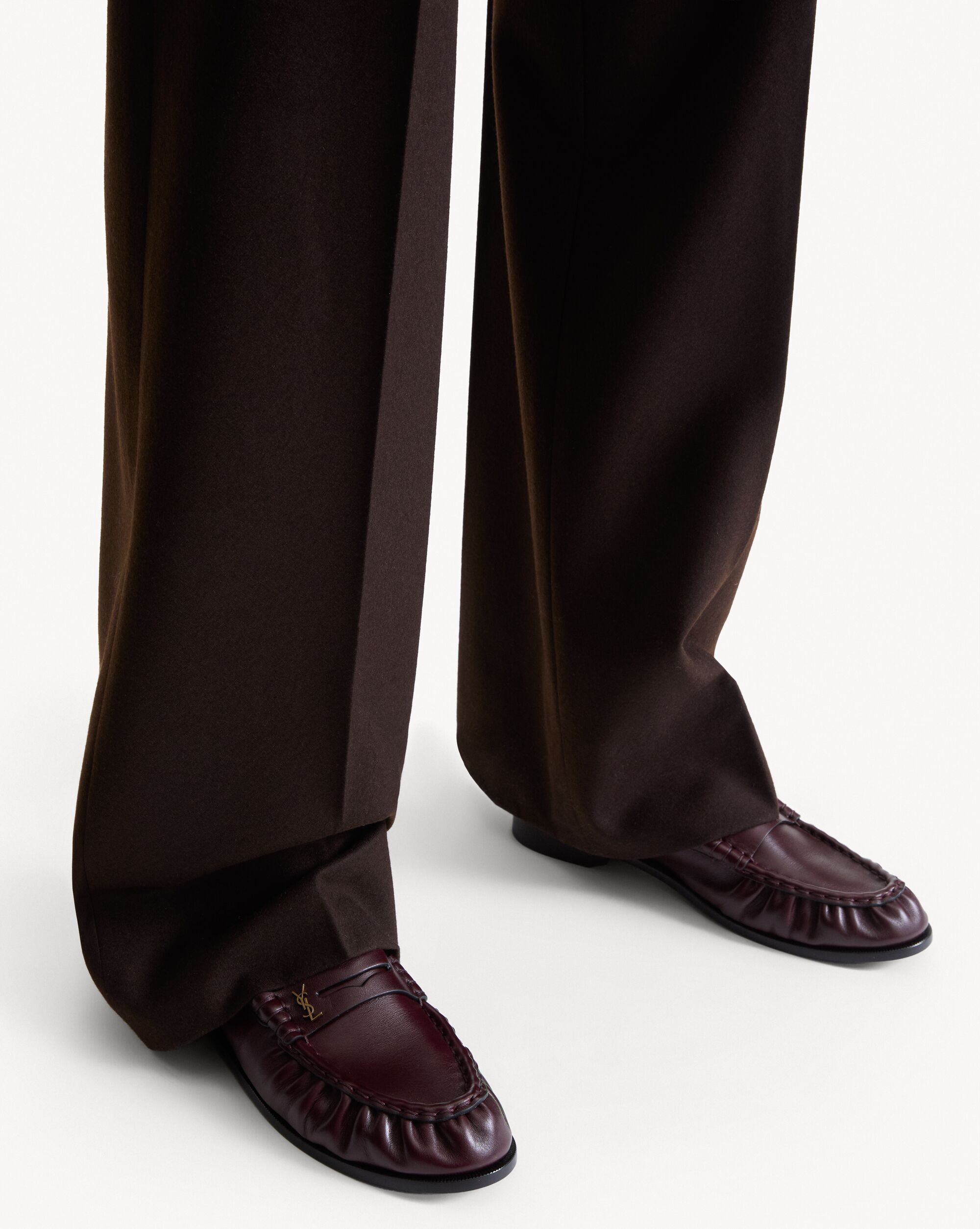 LE LOAFER supple in smooth leather