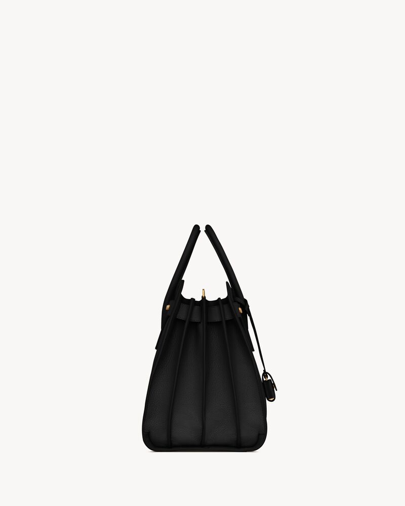 SAC DE JOUR IN SUPPLE GRAINED LEATHER – MEDIUM