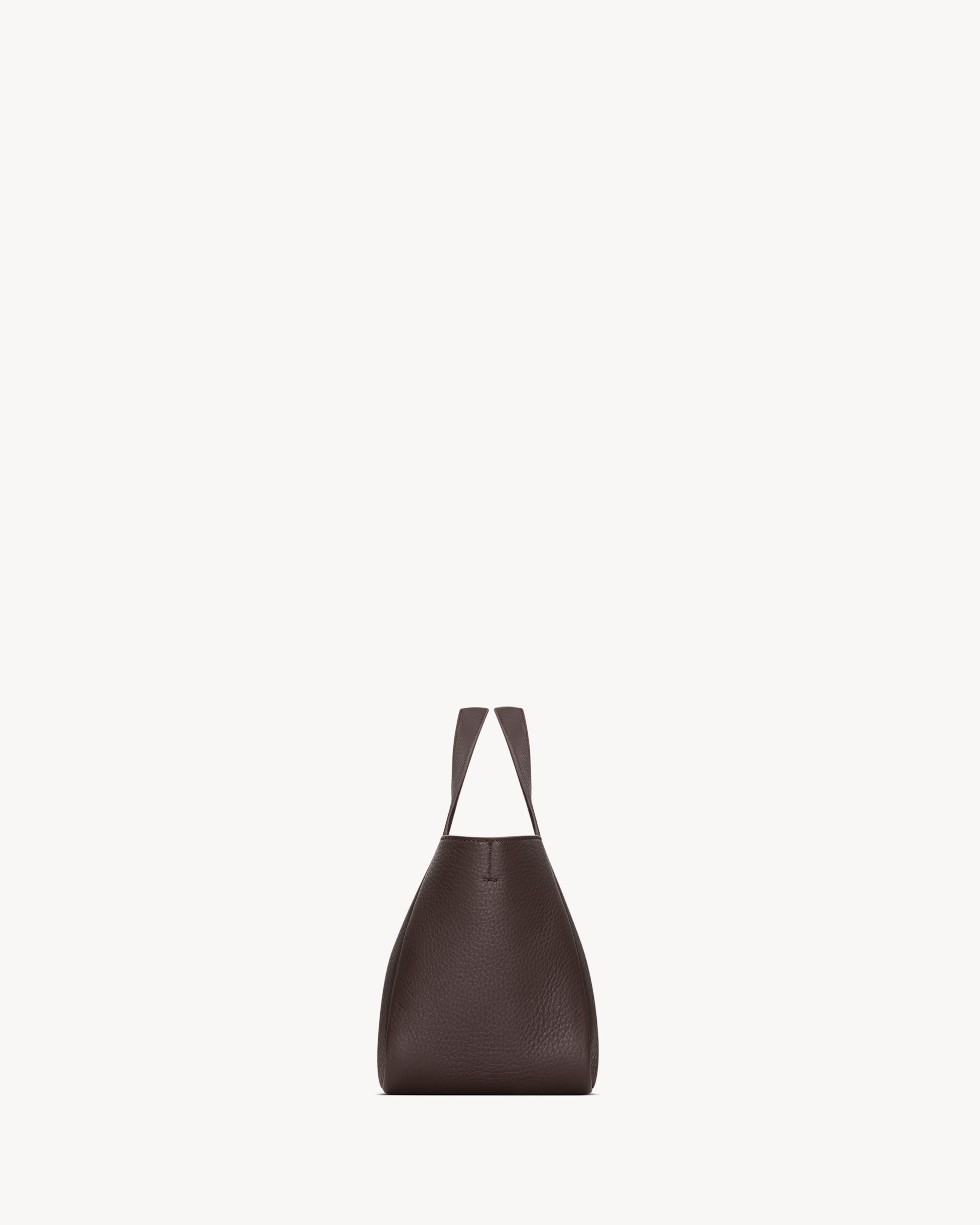 LE 5 À 7 BABY BEA in grained leather