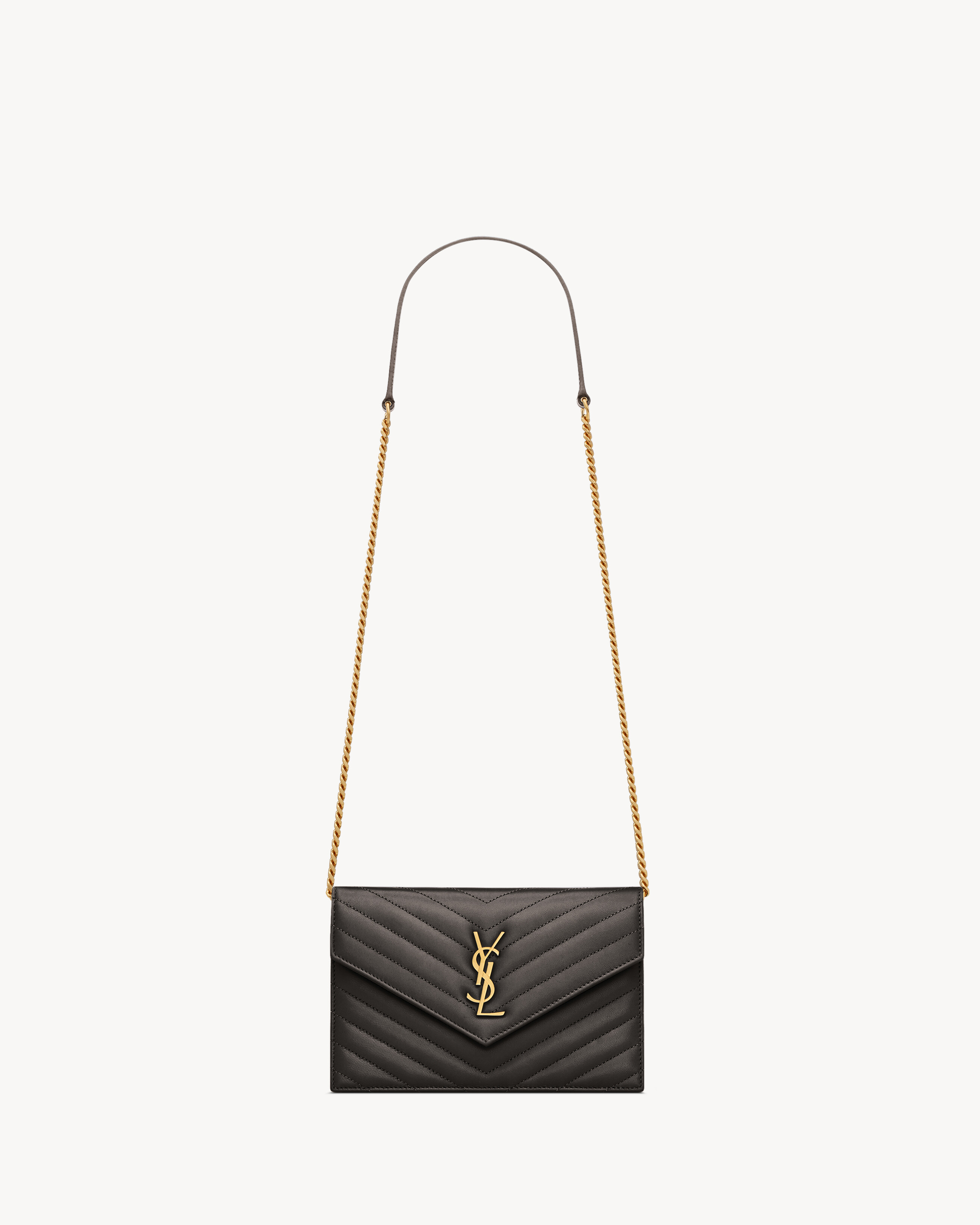 CASSANDRE envelope chain wallet in lambskin
