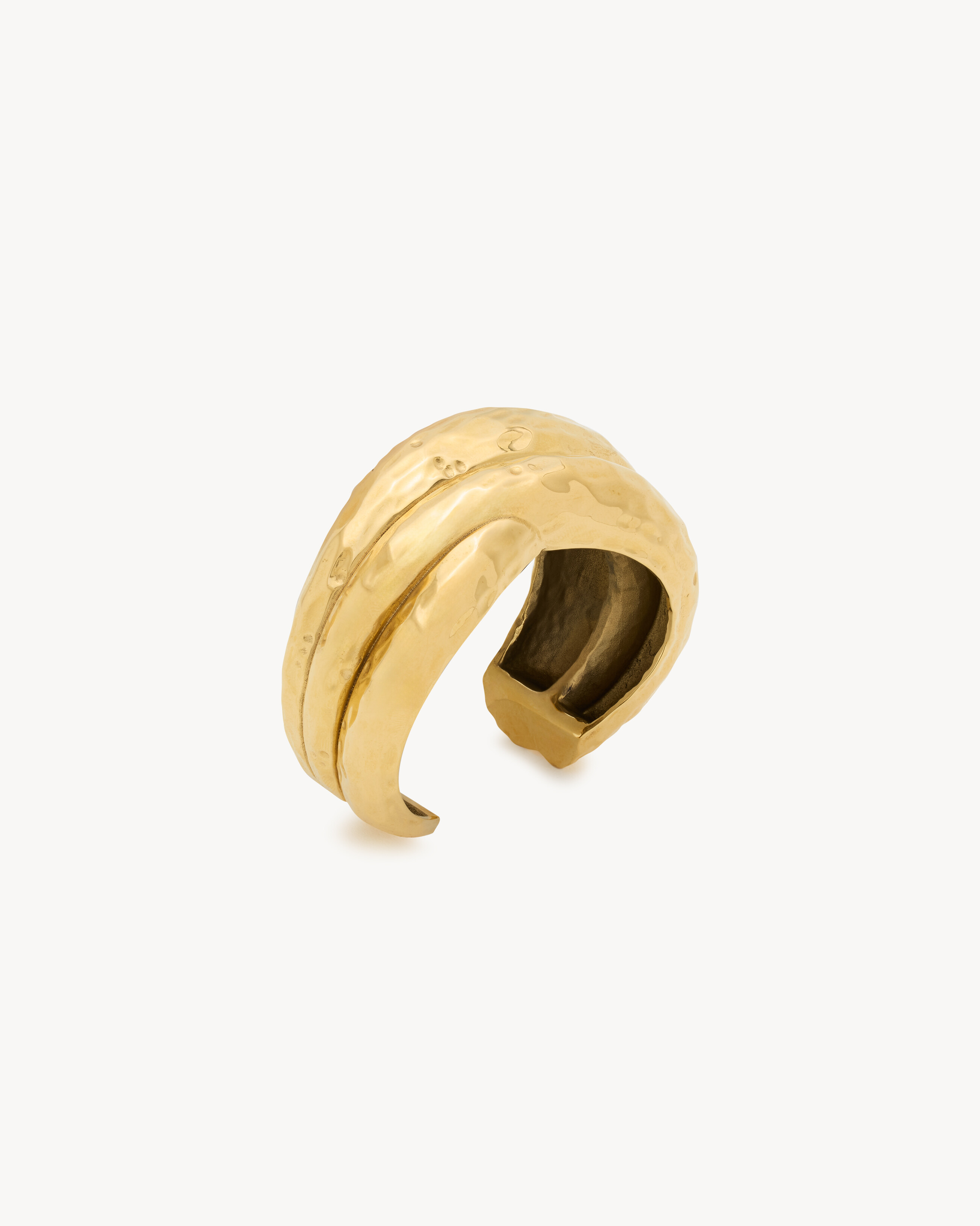Brazalete entrelazado de metal