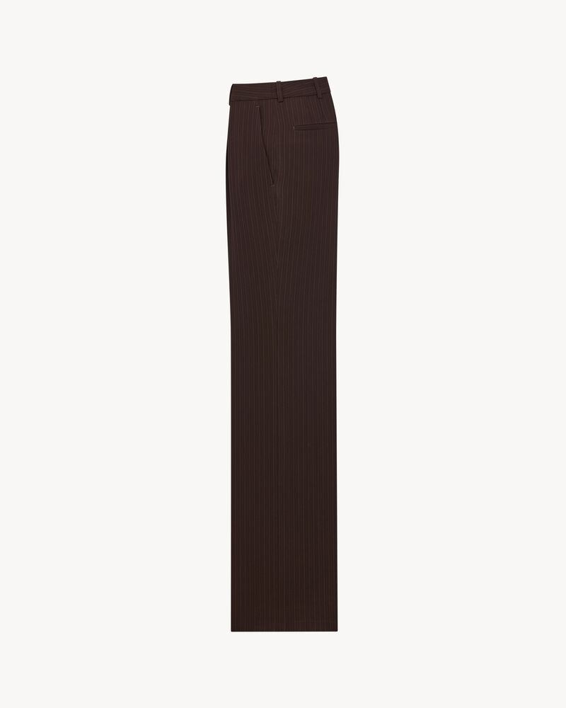 calça em crepe risca de giz