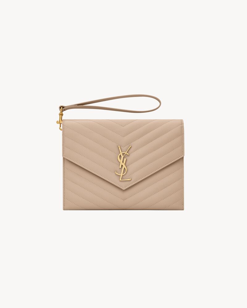 CASSANDRE Cartera de mano de piel acolchada y repujada grain de poudre