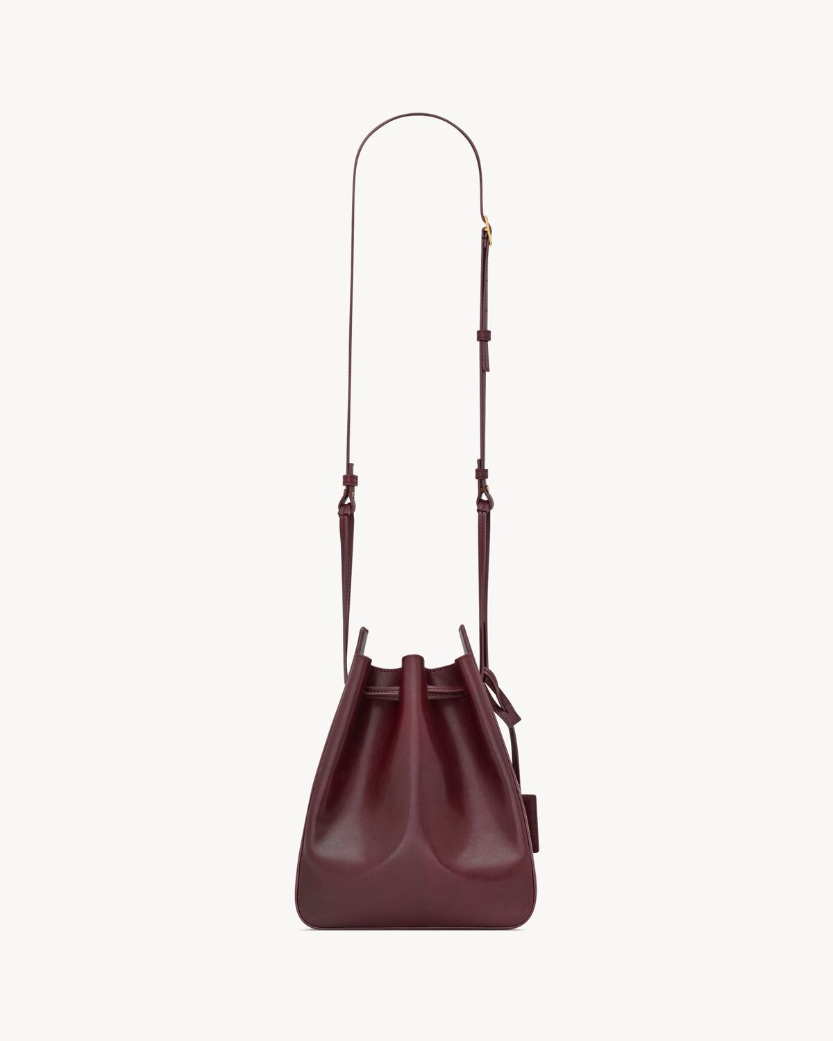 bucket bag in leather