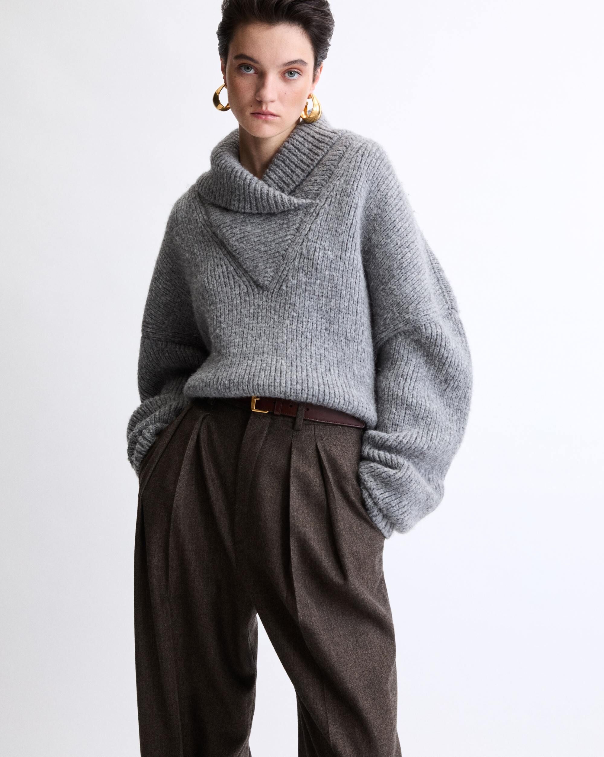 Pullover mit Schalkragen aus grobem Strick