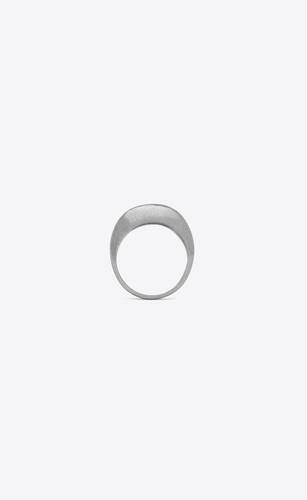 中型不平滑金屬戒指