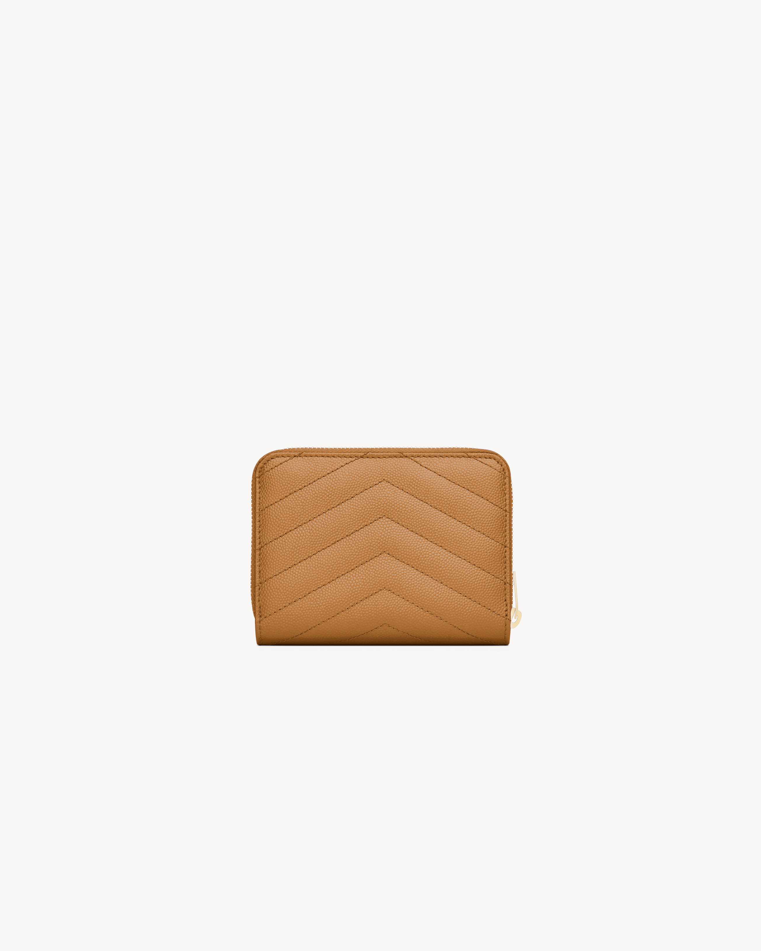 CASSANDRE MATELASSÉ compact zip around wallet in grain de poudre leather