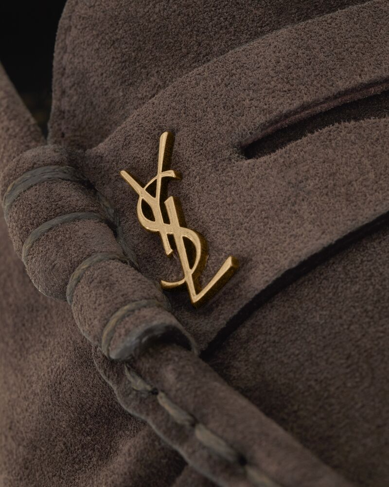 LE LOAFER supple in suede