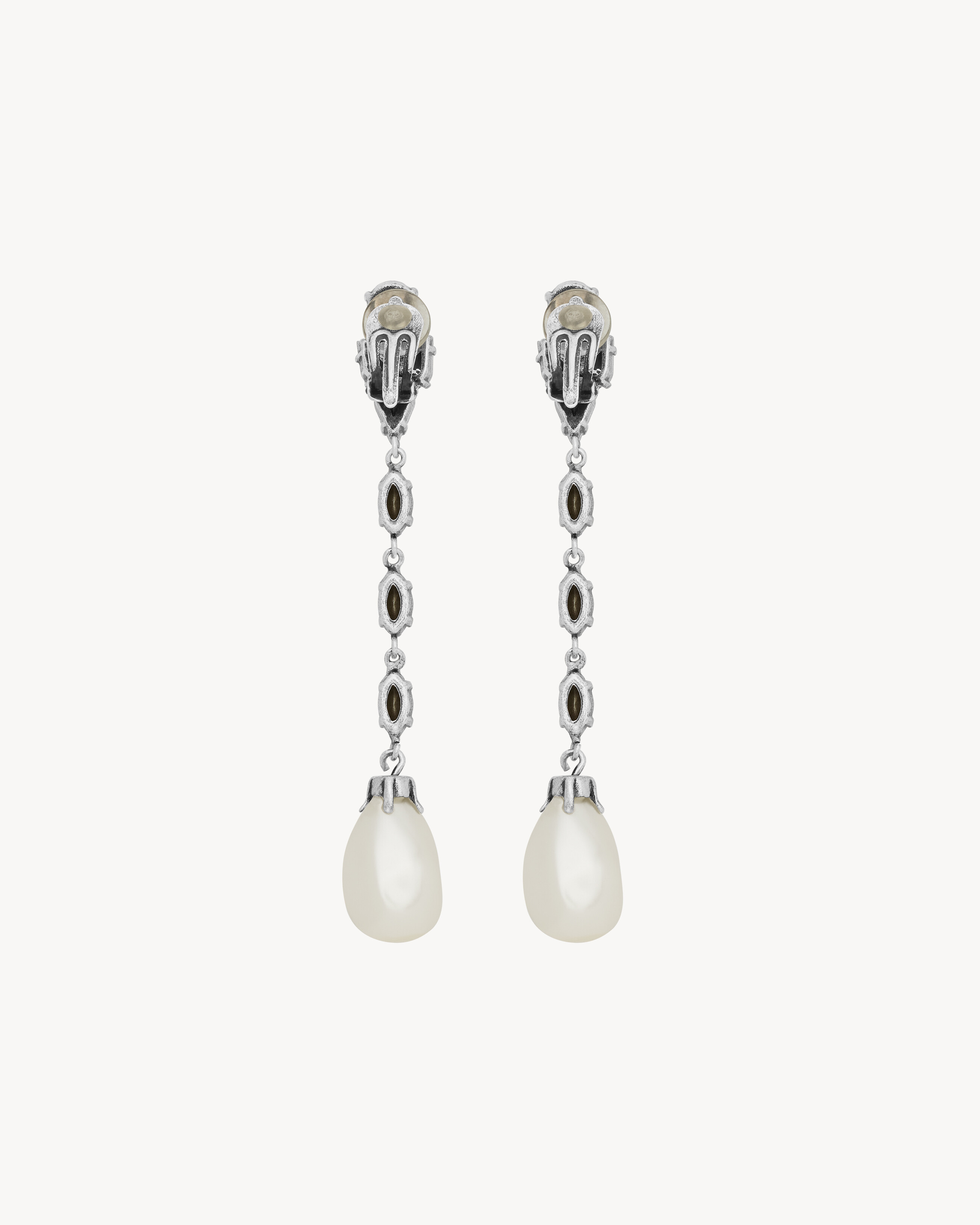 Pendientes colgantes de metal con perlas