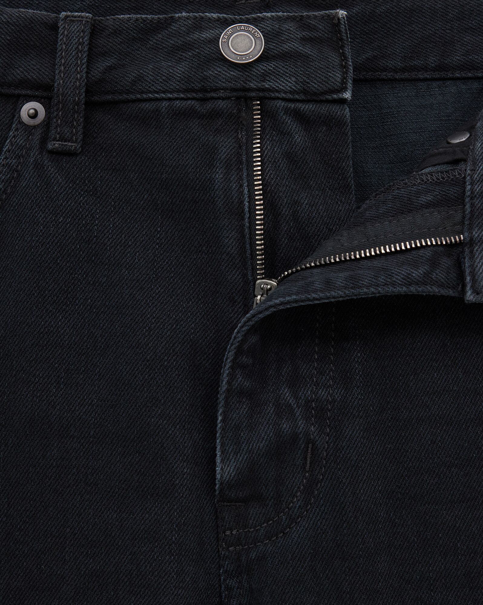 Straight Jeans in Carbon Black Denim