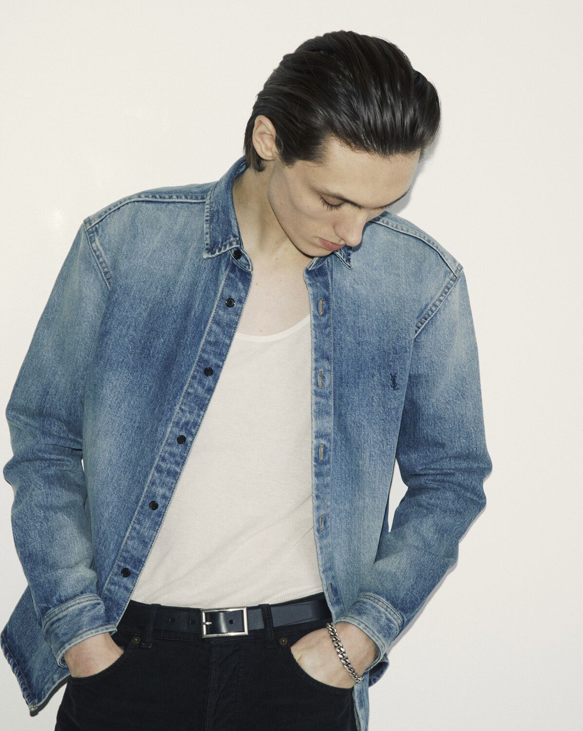 생로랑 베지터블 태닝 가죽 소재의 직사각형 버클 벨트 776151AAC5Q1000