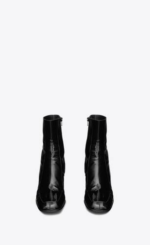 beau zipped boots in patent leather