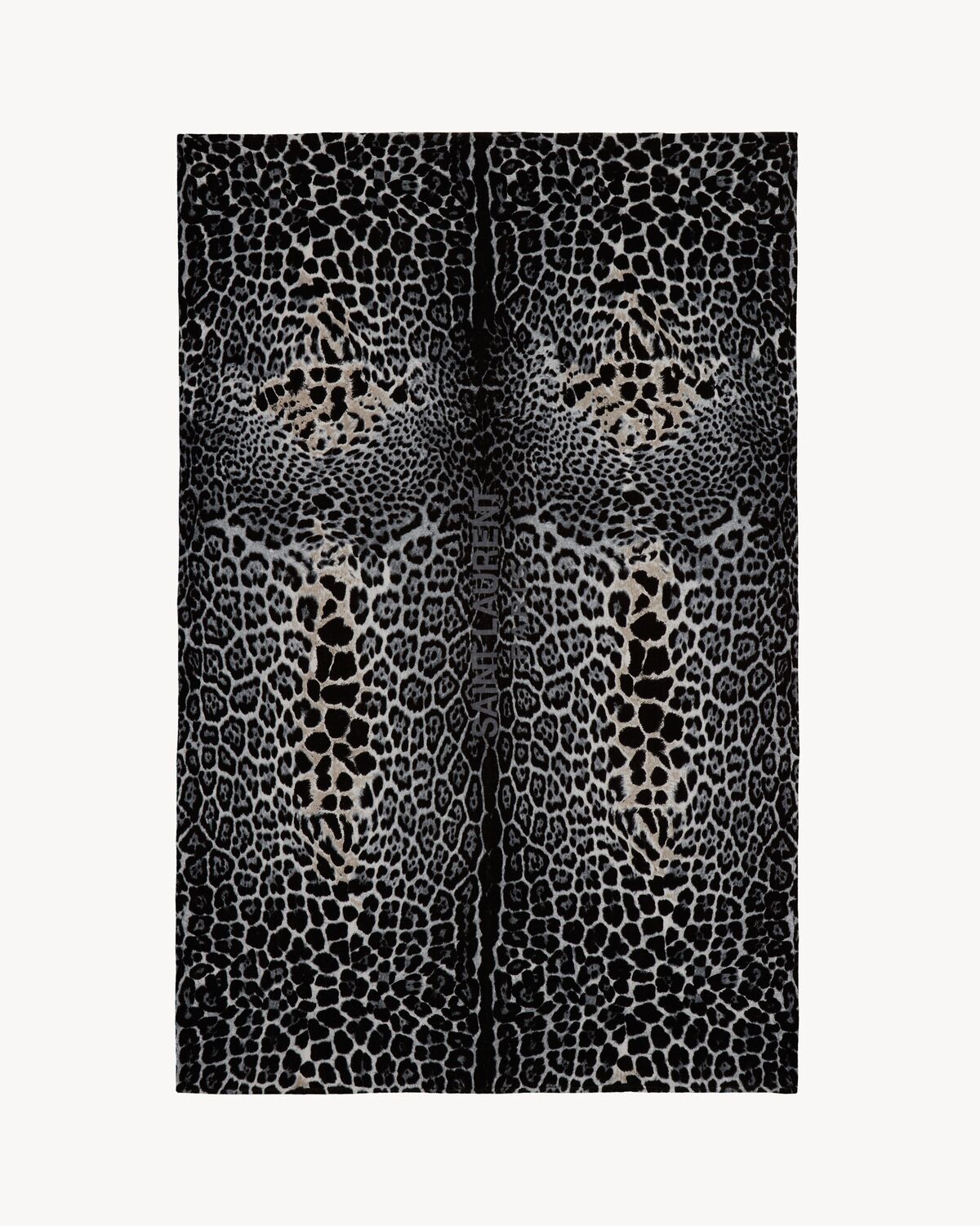 Leopard bath towel