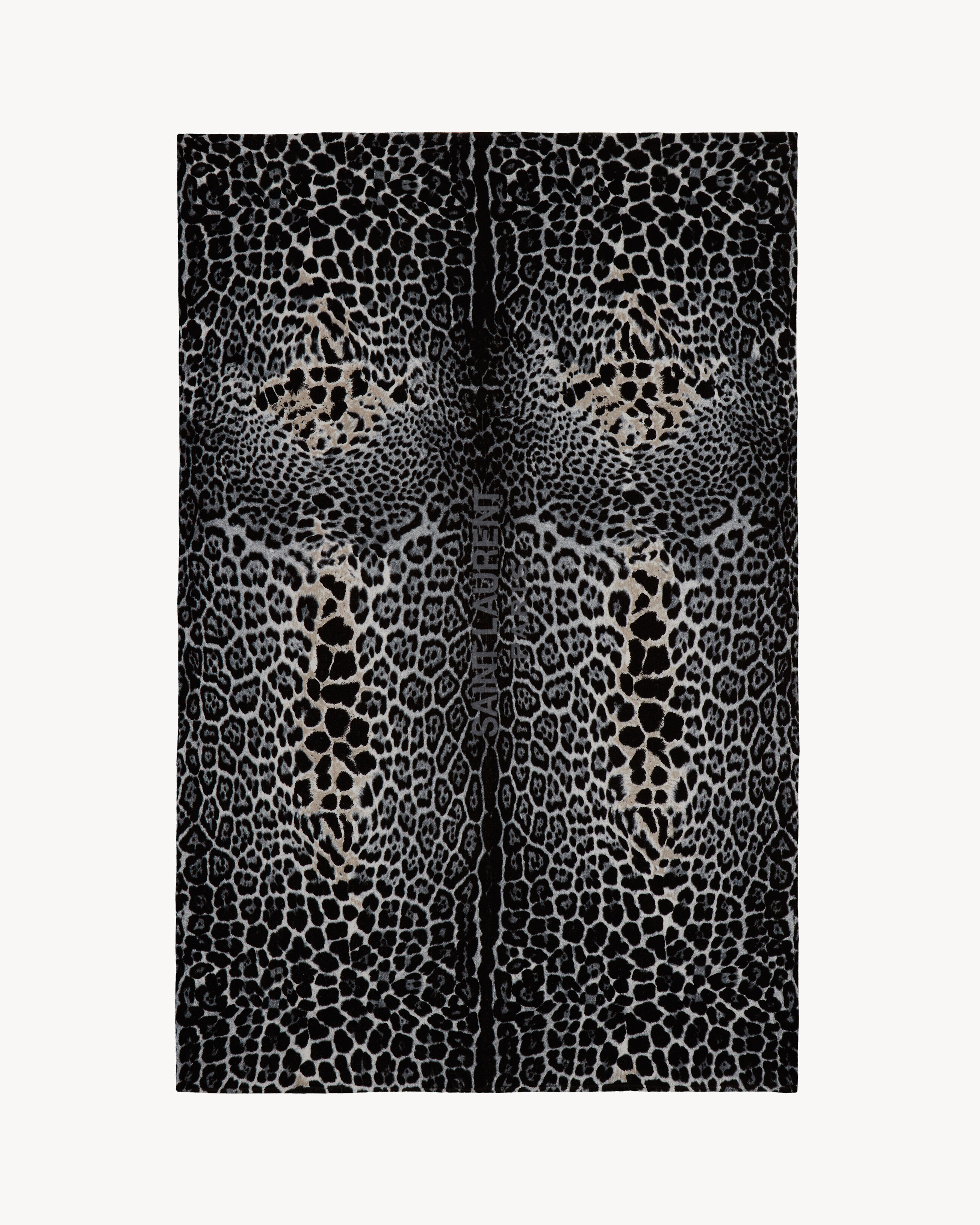 Leopard bath towel