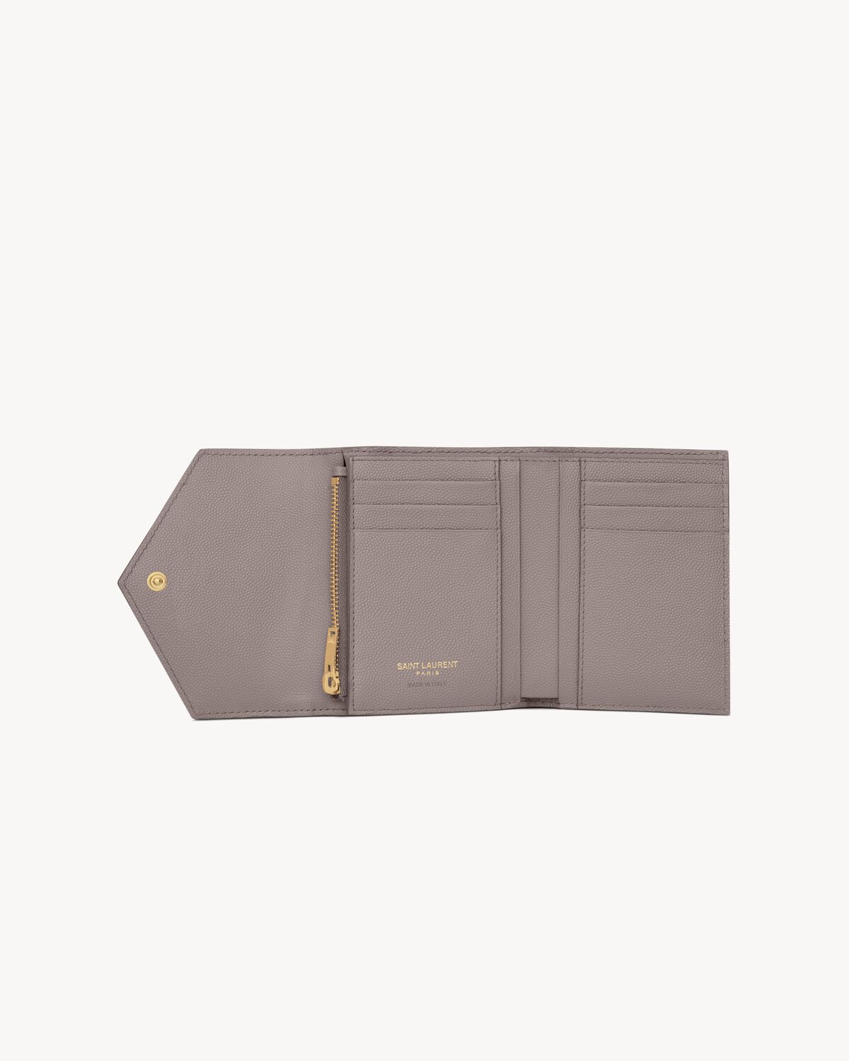 CASSANDRE MATELASSÉ compact tri fold wallet in grain de poudre leather