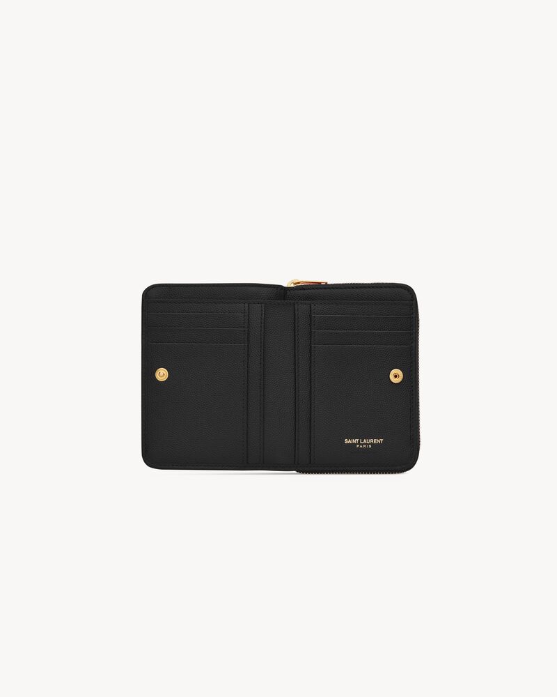 CASSANDRE MATELASSÉ compact zip around wallet in grain de poudre leather