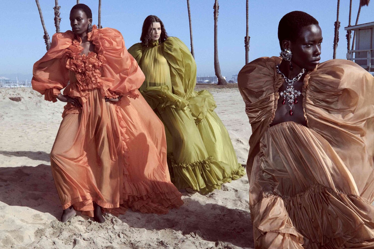 WSummer 26 Campaign > Single - Dresses  SOFT