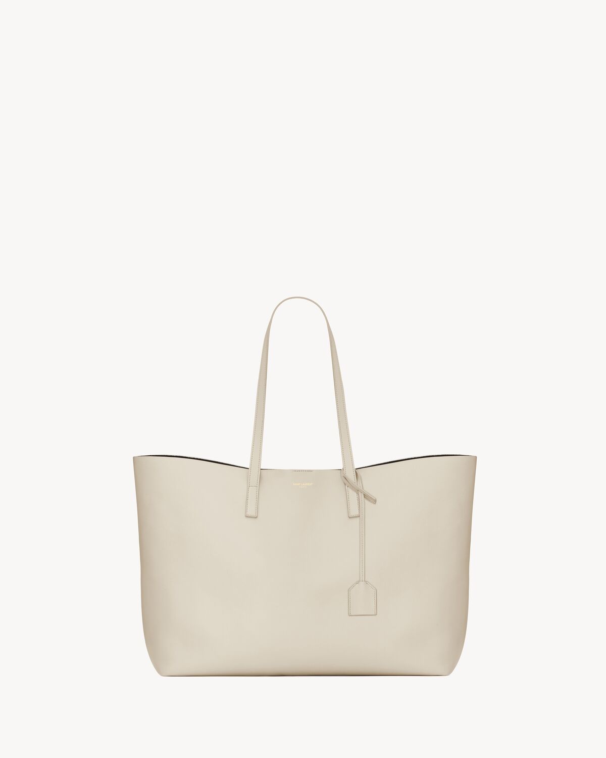 40代に人気の女性バッグを手掛けるハイブランドは、サンローランのショッピング・トート