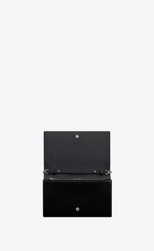 cassandre chain wallet in brushed leather