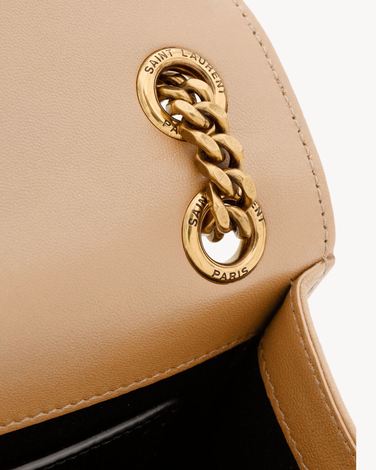 생로랑 마텔라세 양가죽 미디엄 엔벨로프 백 600185AACT72646