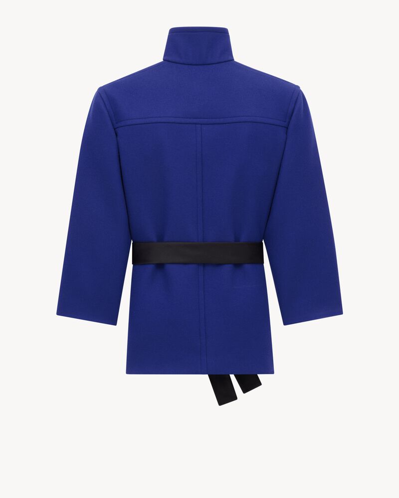 Manteau droit ceinturé en laine