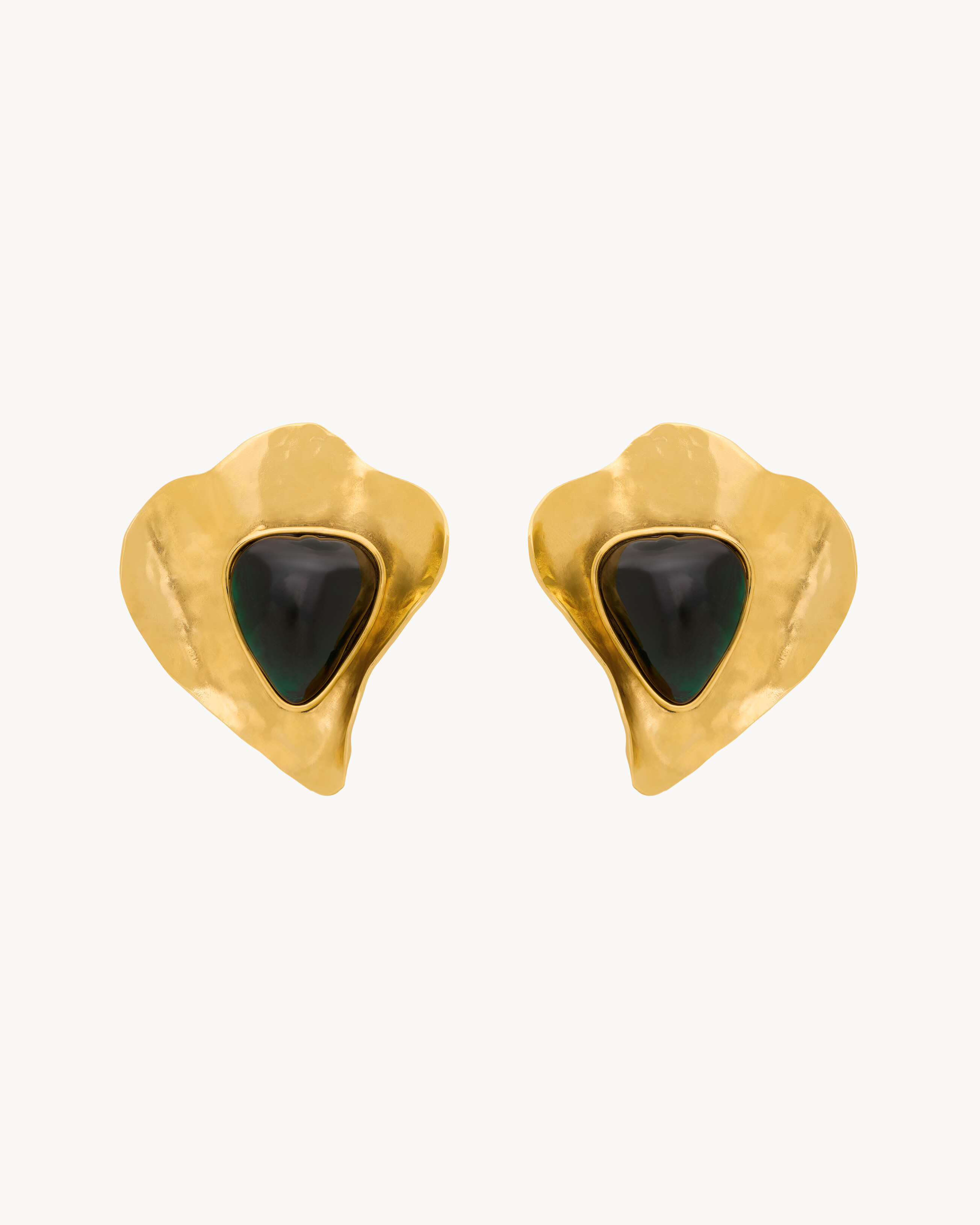 Boucles d’oreilles pétales en résine et métal