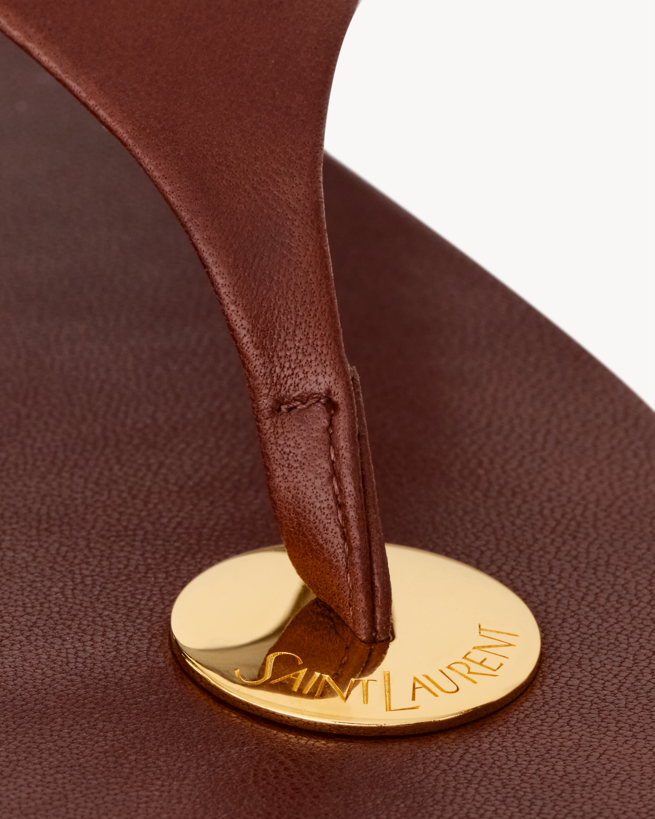KOUROS slides in smooth leather