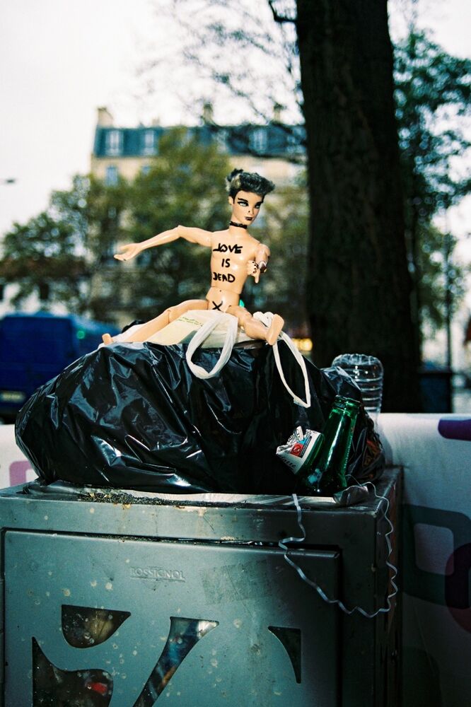 SL Editions > Fanzine > Lucie Cherqui > Slider > Visual 23 > image