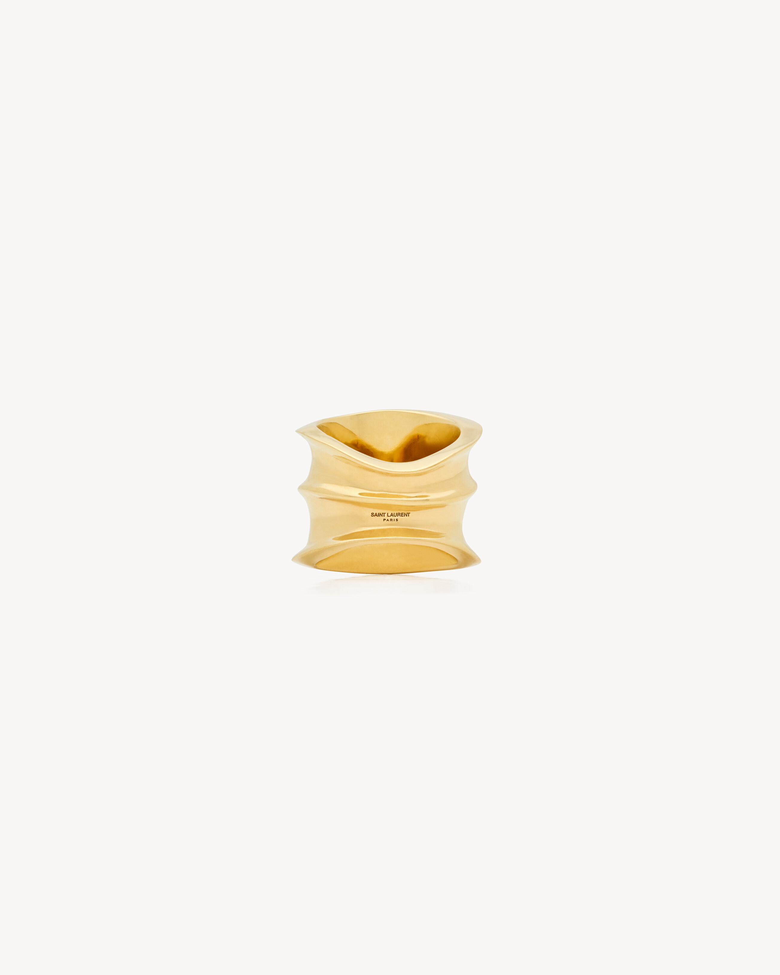 organic ring in metal