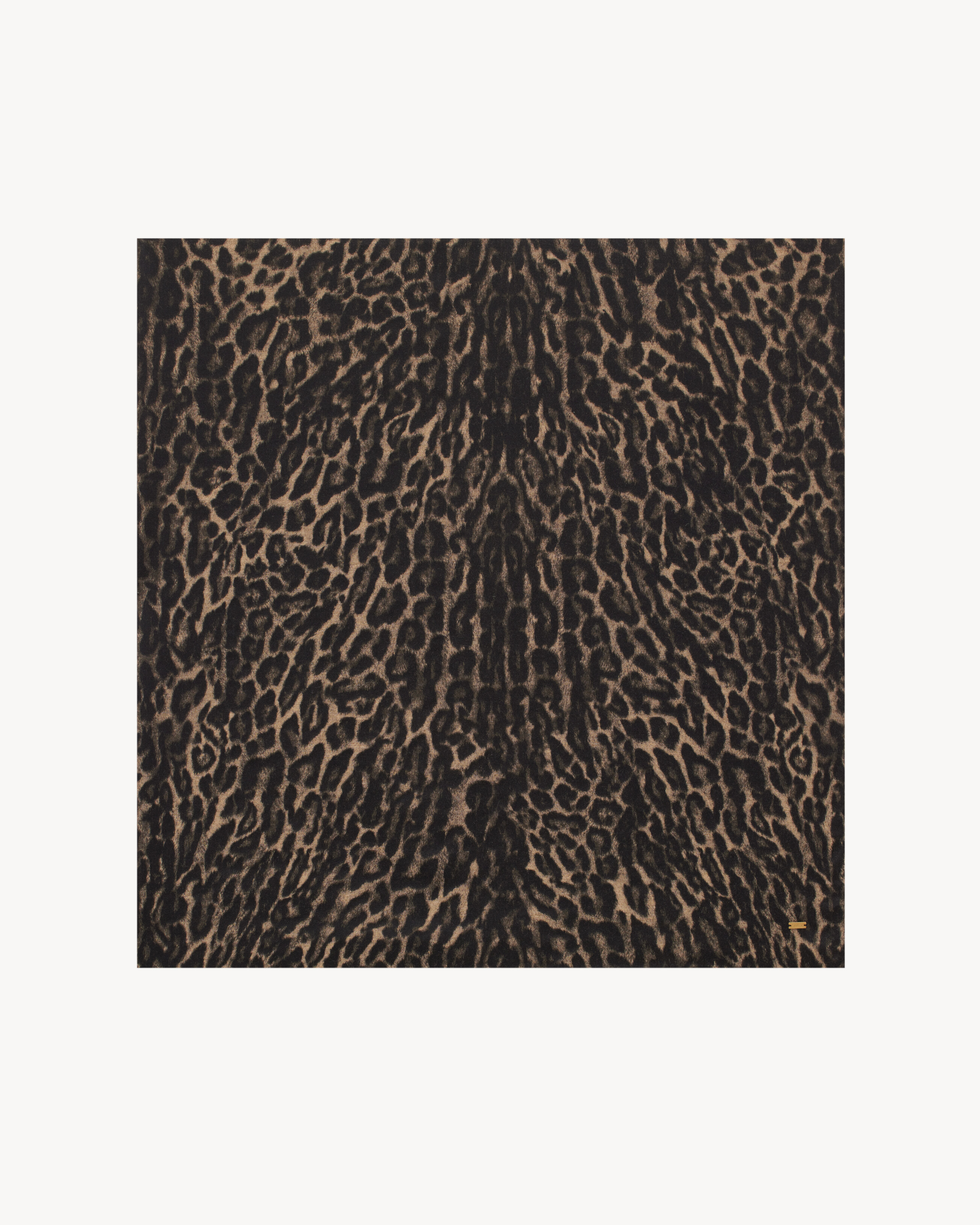 STRICKSCHAL MIT LEOPARDENMUSTER