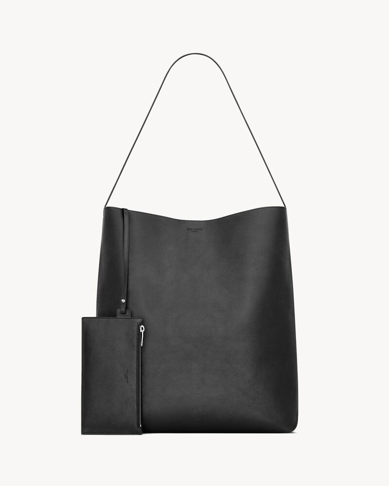 BOLD hobo bag in leather