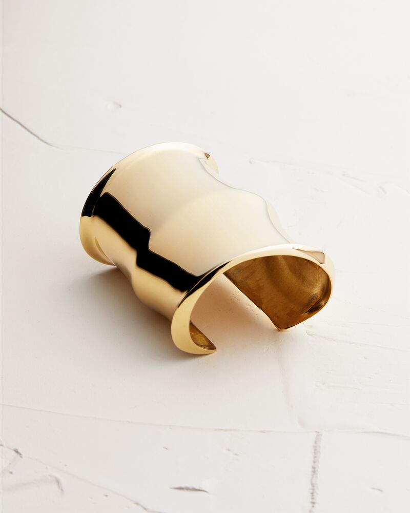 wide bamboo cuff in 18K yellow gold