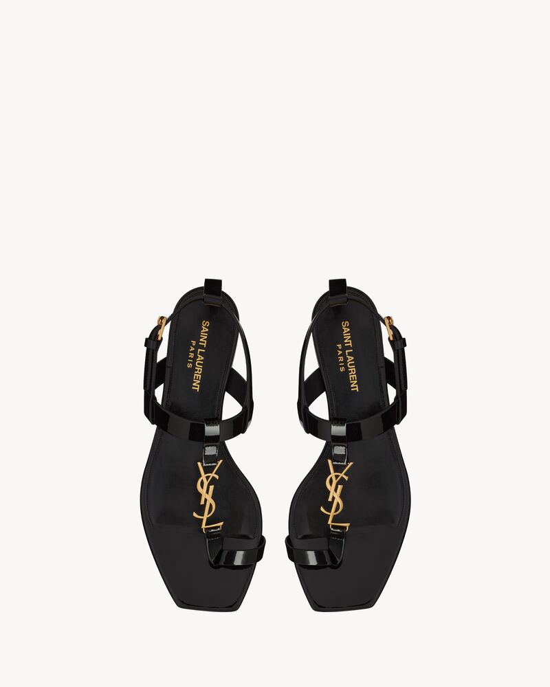Cassandra金色字母标志漆皮平底凉鞋 Saint Laurent 新加坡 Ysl Com Cassandra金色字母标志漆皮平底凉鞋 Saint Laurent 新加坡 Ysl Com