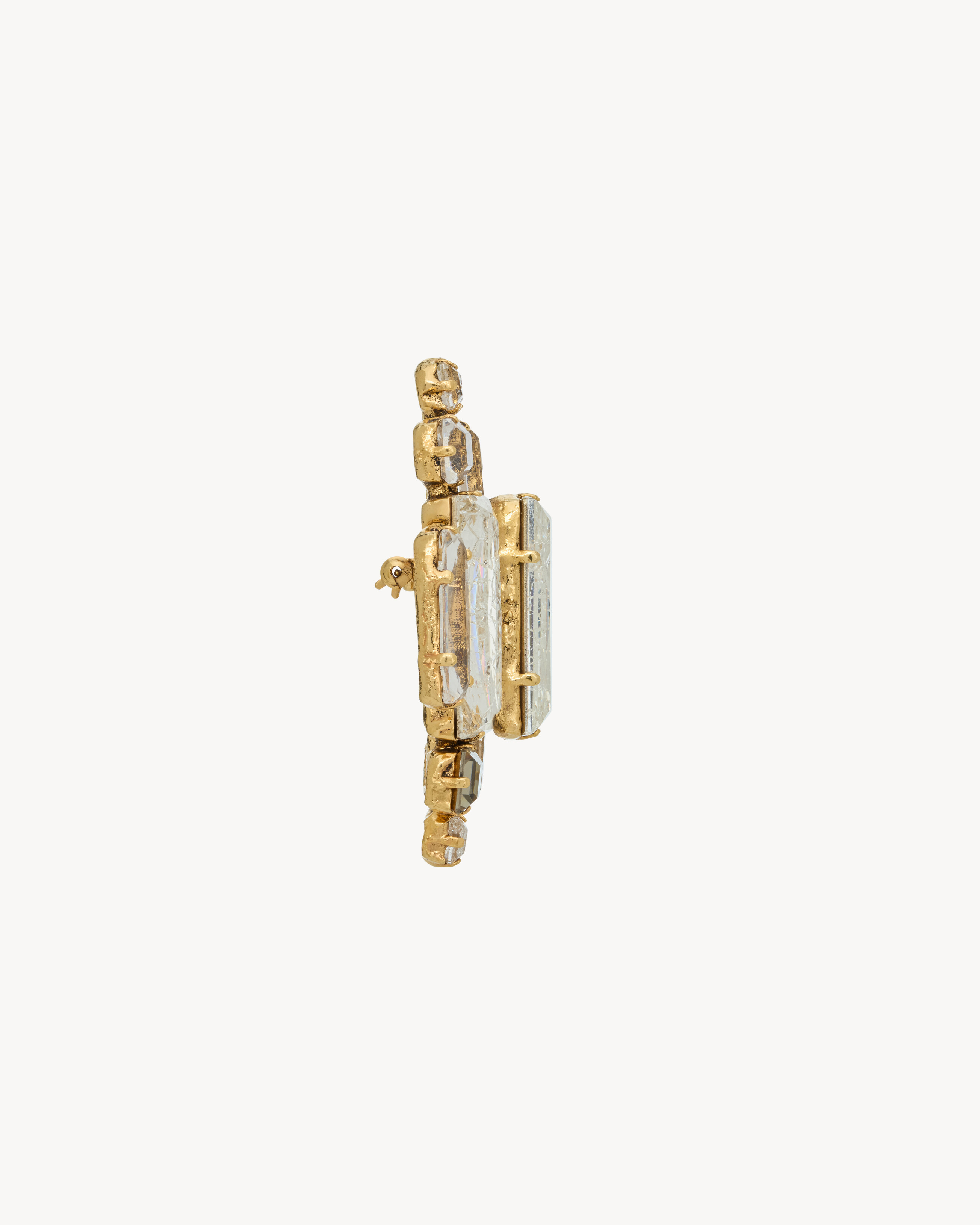 Crystal medallion brooch in metal