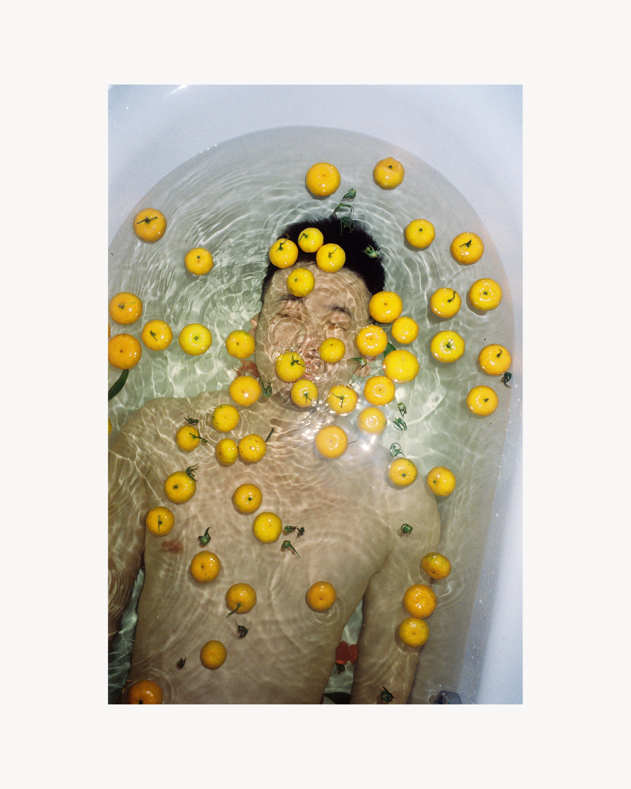 Sink in the orange