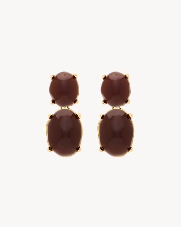 BRINCOS PENDENTES COM CABOCHÃO EM RESINA