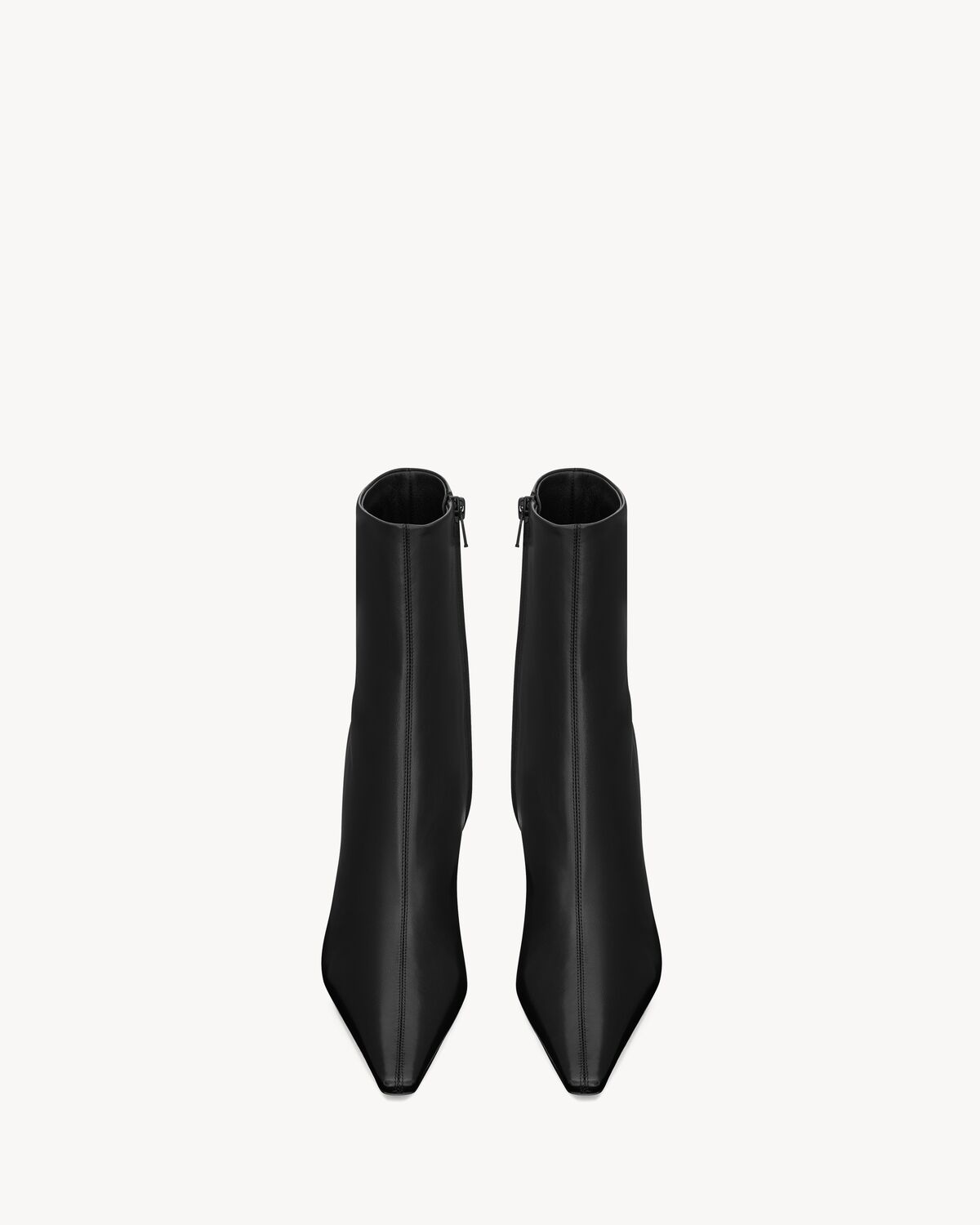 생로랑 부드러운 가죽 소재의 ASHLEY 부티 809284AADF01000