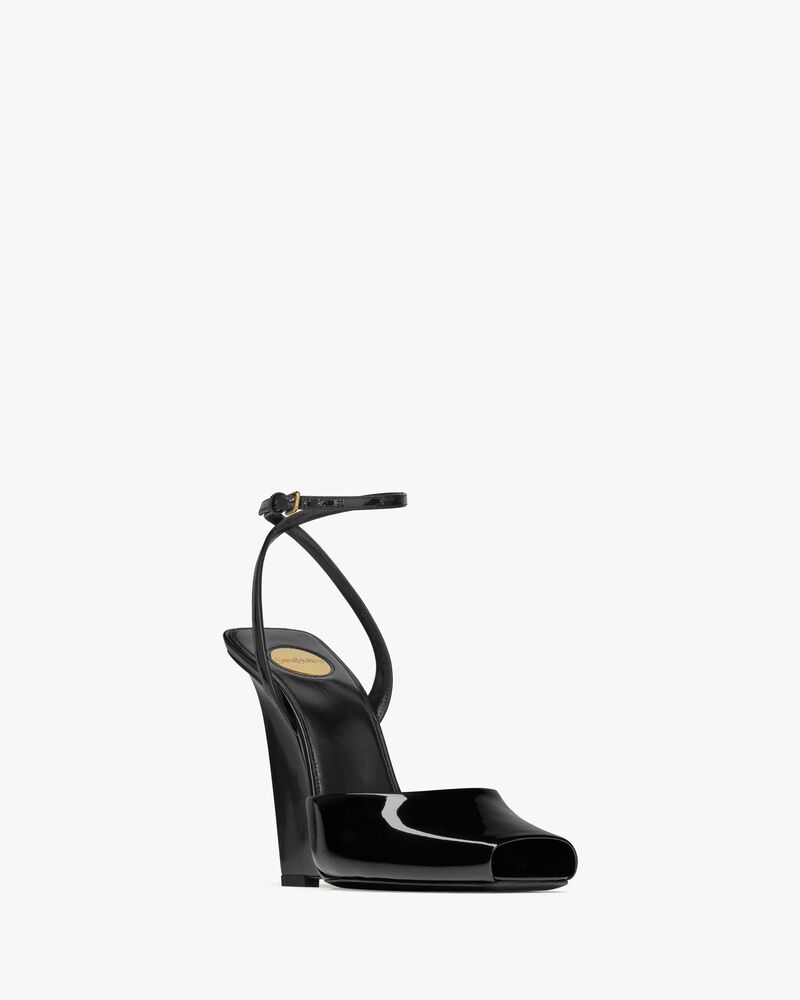 LA SCANDALE wedges in patent leather