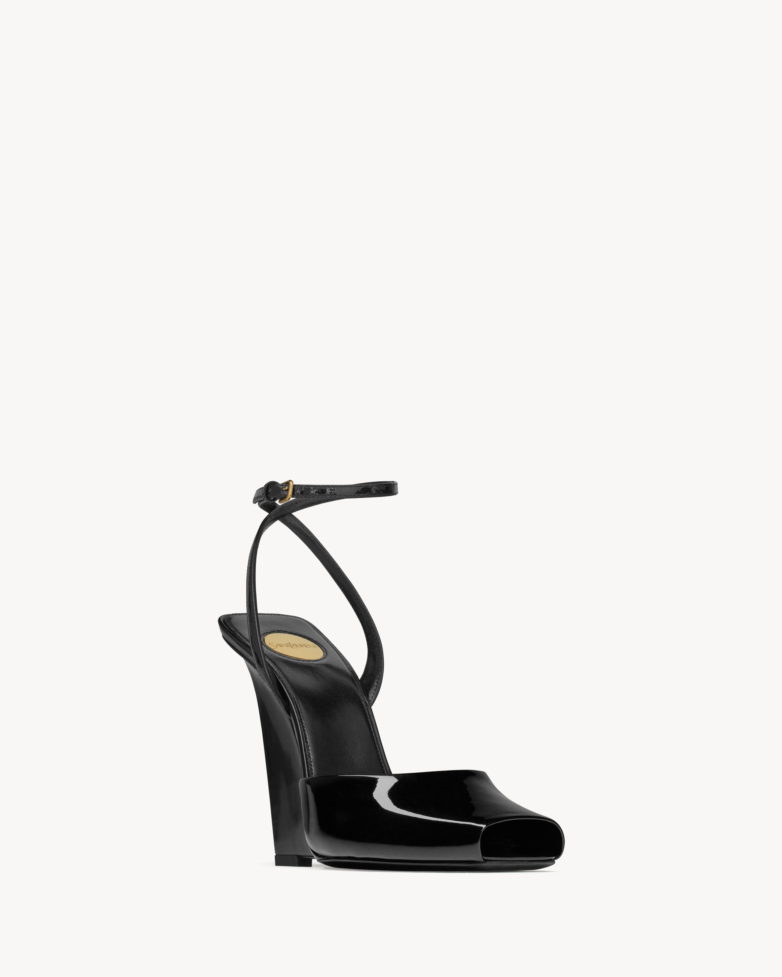 LA SCANDALE wedges in patent leather | Saint Laurent | YSL.com